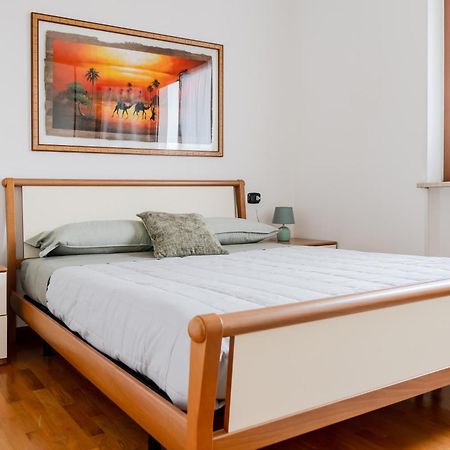 Cozy Apartament Near Fiera Di Verona! Εξωτερικό φωτογραφία